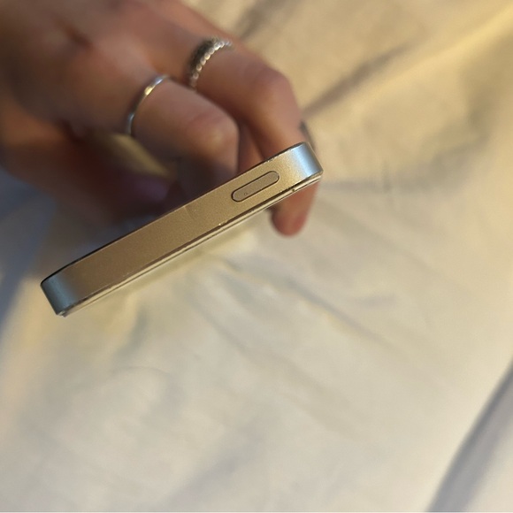 iPhone 5S - Picture 5 of 5